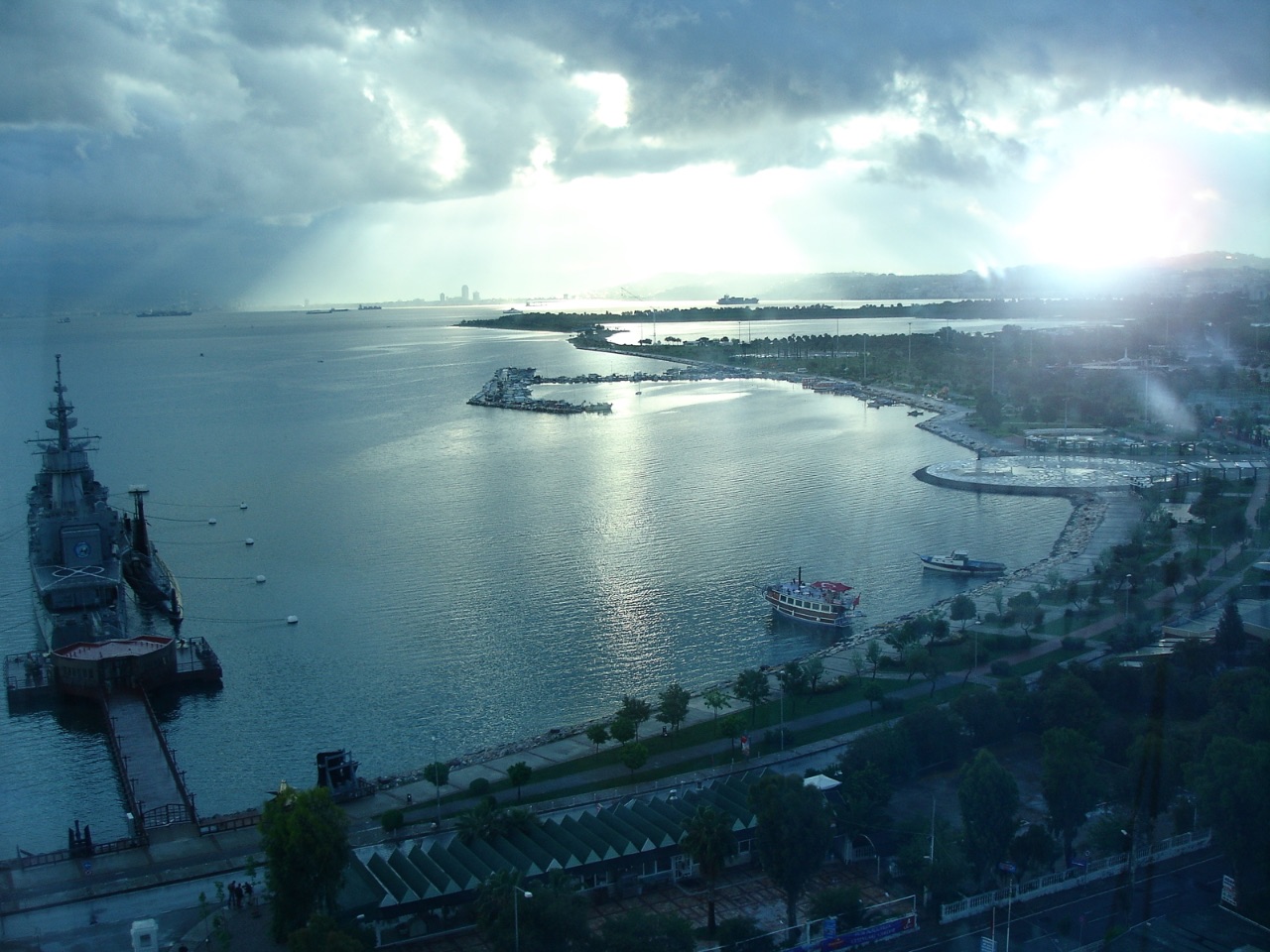 15 – İzmir, early morning, Turkey