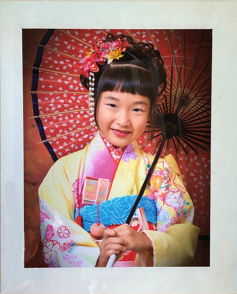 5 – At the photographer's shop